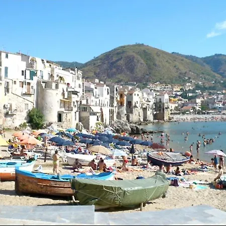 Sul Mare Con Spiaggetta Privata Vicino A Cefalu. Lejlighed